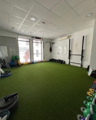 Benefit Center - Centro deportivo en Azuaga