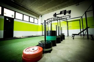 BUILDING ATHLETES