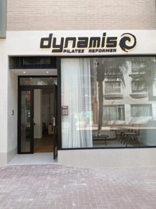 Dynamis Pilates Reformer