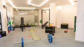 MOVA Center Entrenamiento personal | Readaptación de lesiones | Entrenador personal en Granada
