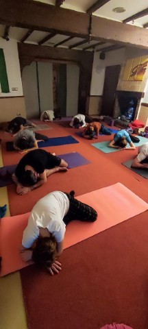 Namaste Yoga Zentroa - Yoga - Meditación - Masaje - Terapias Holísticas Renteria