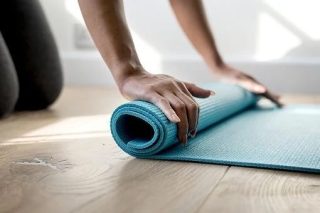 Pilates vs Feldenkrais by Lola