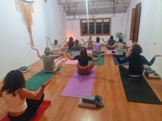 Yoga Nature ( Laura Ledesma)