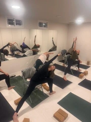 Lorena Carnevali Yoga & Bienestar