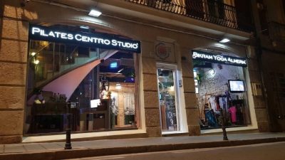 Bikram Yoga Almería - Centro de Yoga y Pilates en Almería