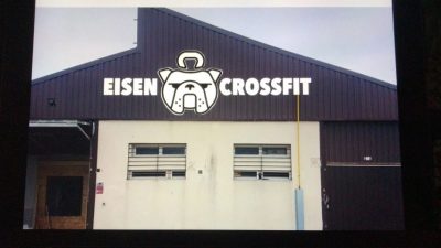 Eisen Cross BOX