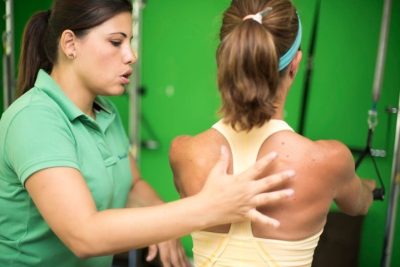 Saludando | Fisioterapia y Pilates Máquina